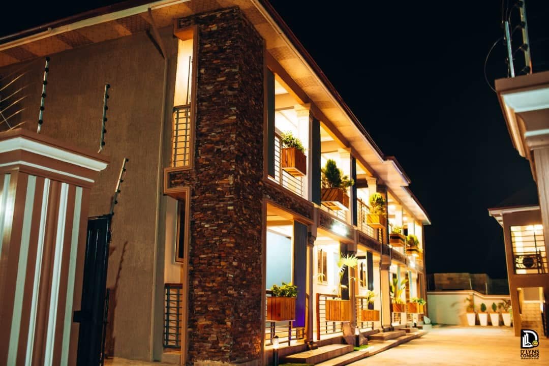 D'Lyns Condos Home And Apartment