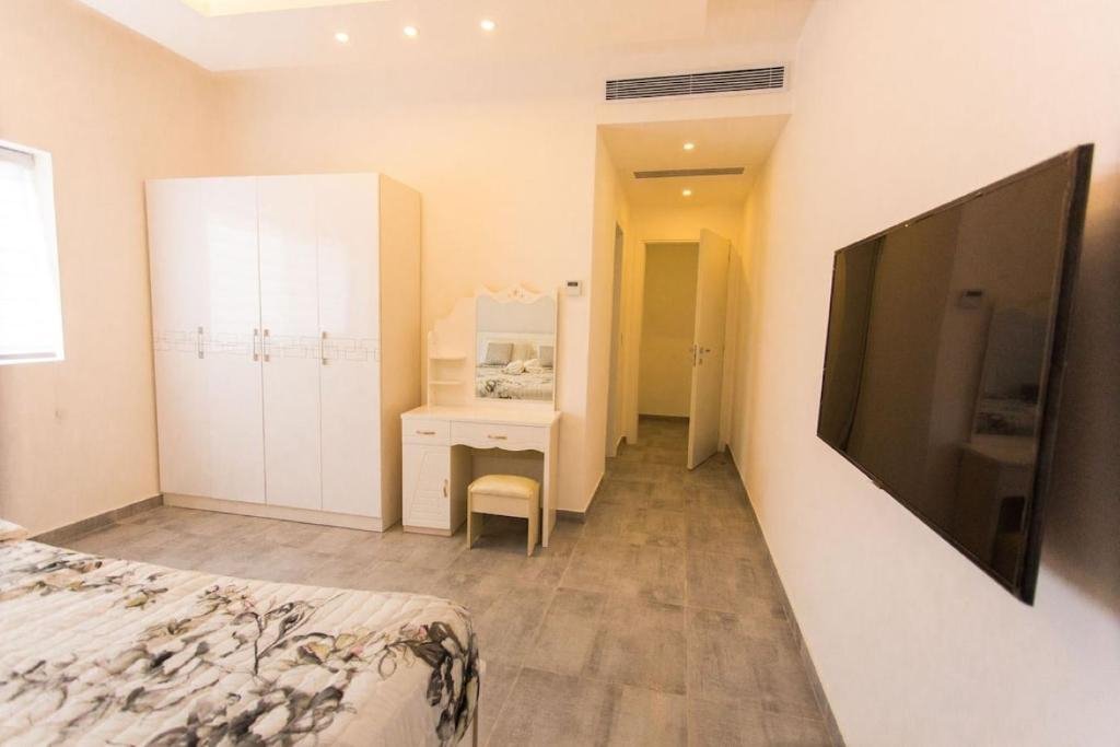 Kims Hotel & Apartments
