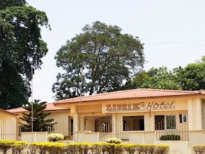 Lizzy's Hotel