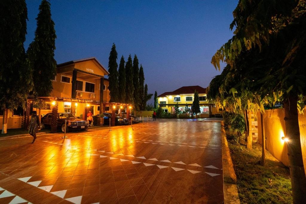 Eastern Plus Hotel