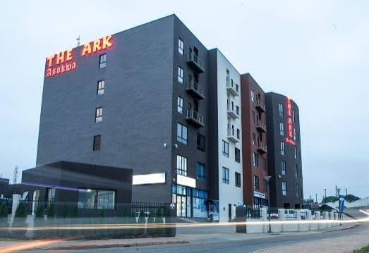 Oaks Plaza Suites Kumasi