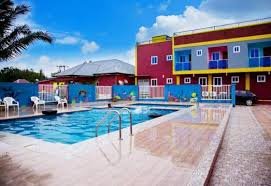 Kikis Court Resort