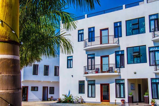 Zanz Beach And Apartments