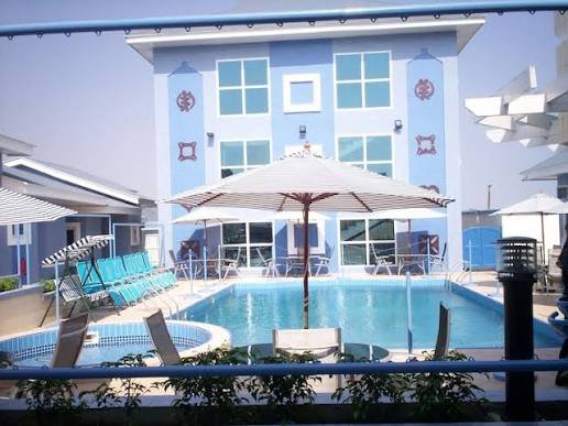 De Holiday Hotel