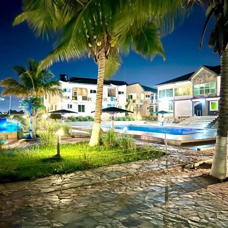 Lois Beach Resort