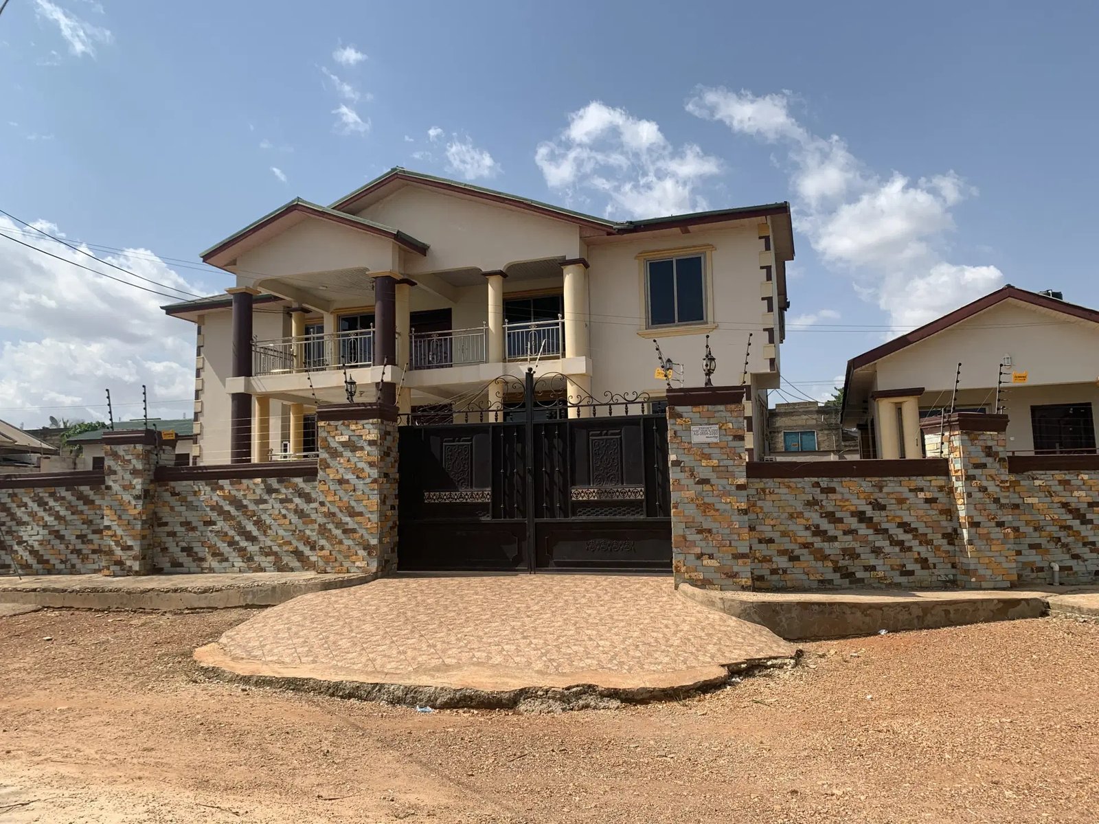 EMHET GUEST HOUSE AND LODGE