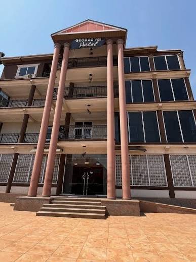GEORGE VEE HOTEL