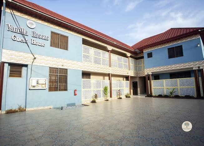 VANILLA BREEZE GUEST HOUSE