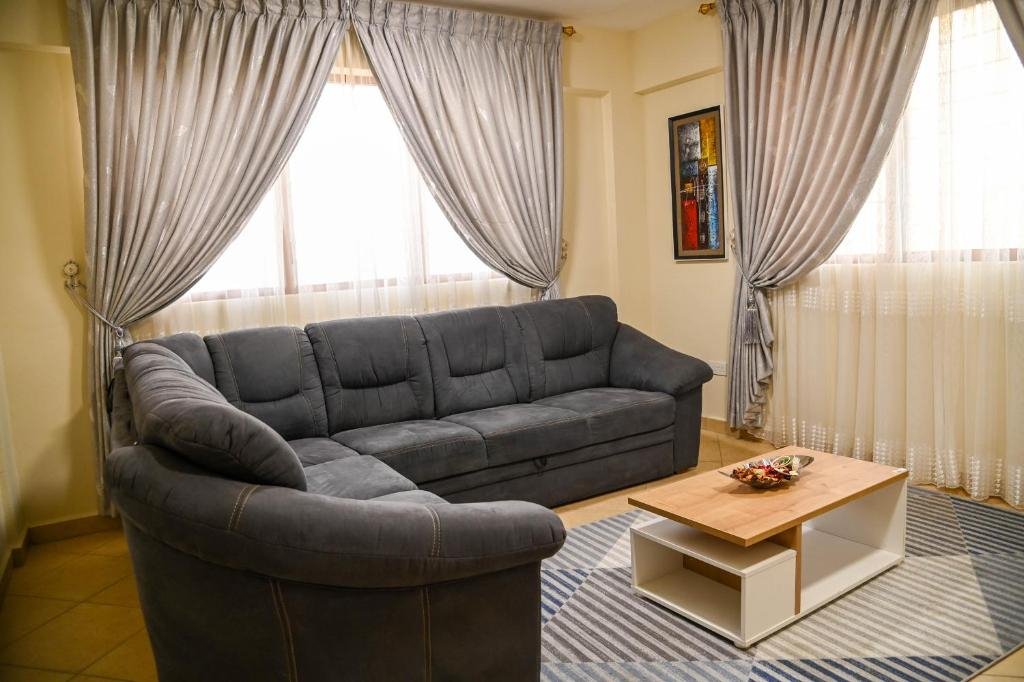 Frimpong Home - Blessed life Apartment