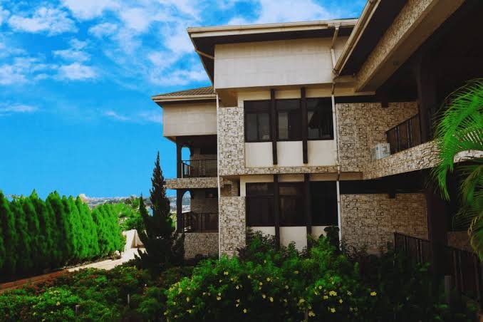 The Village Courtyard Hotel