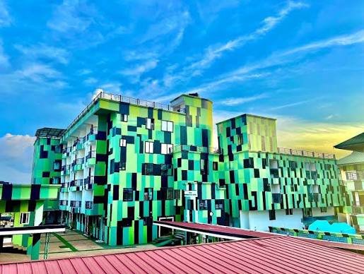 Freedom Hills Hotel