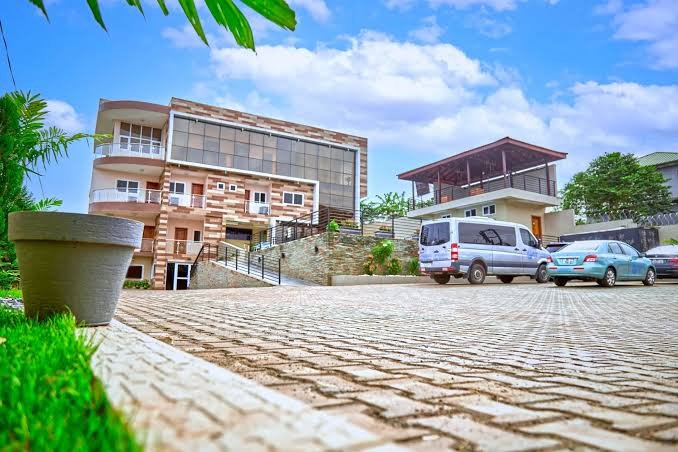 Ridge Nest Hotel