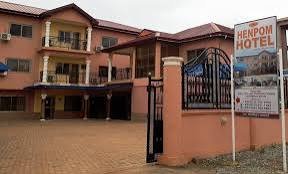 Henpom Hotel