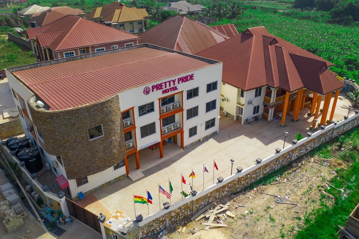 Pretty Pride Hotel