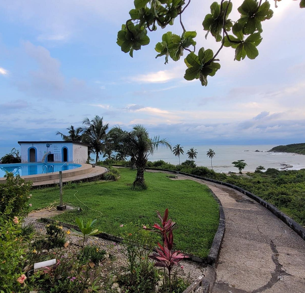 Biriwa Beach Hotel