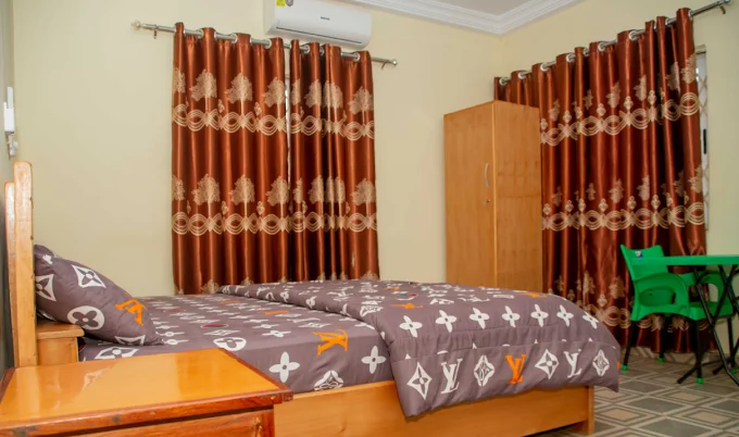 Savannah Royal Lodge