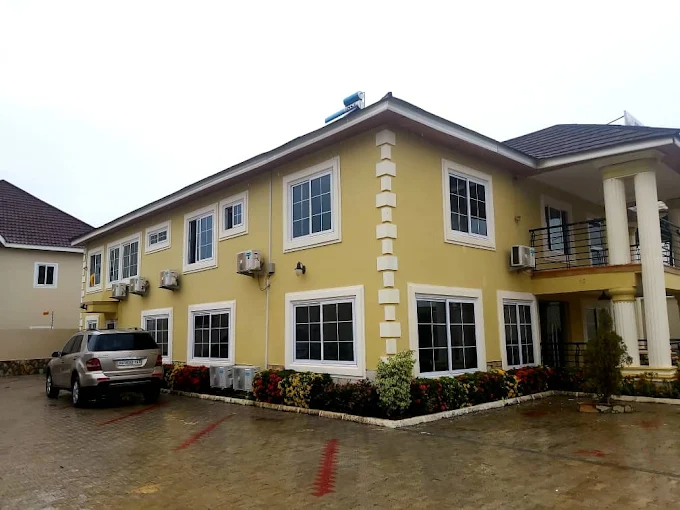 Fokuzzy Lodge