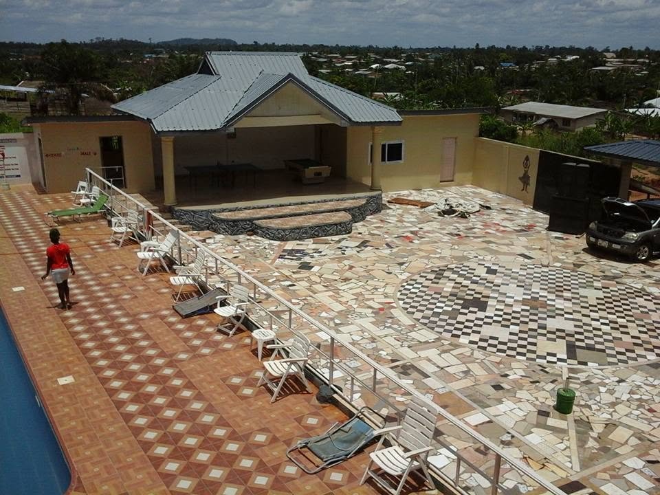 Owusua Royal Lodge