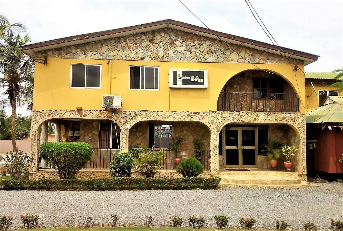 LE-DOMINO HOTEL