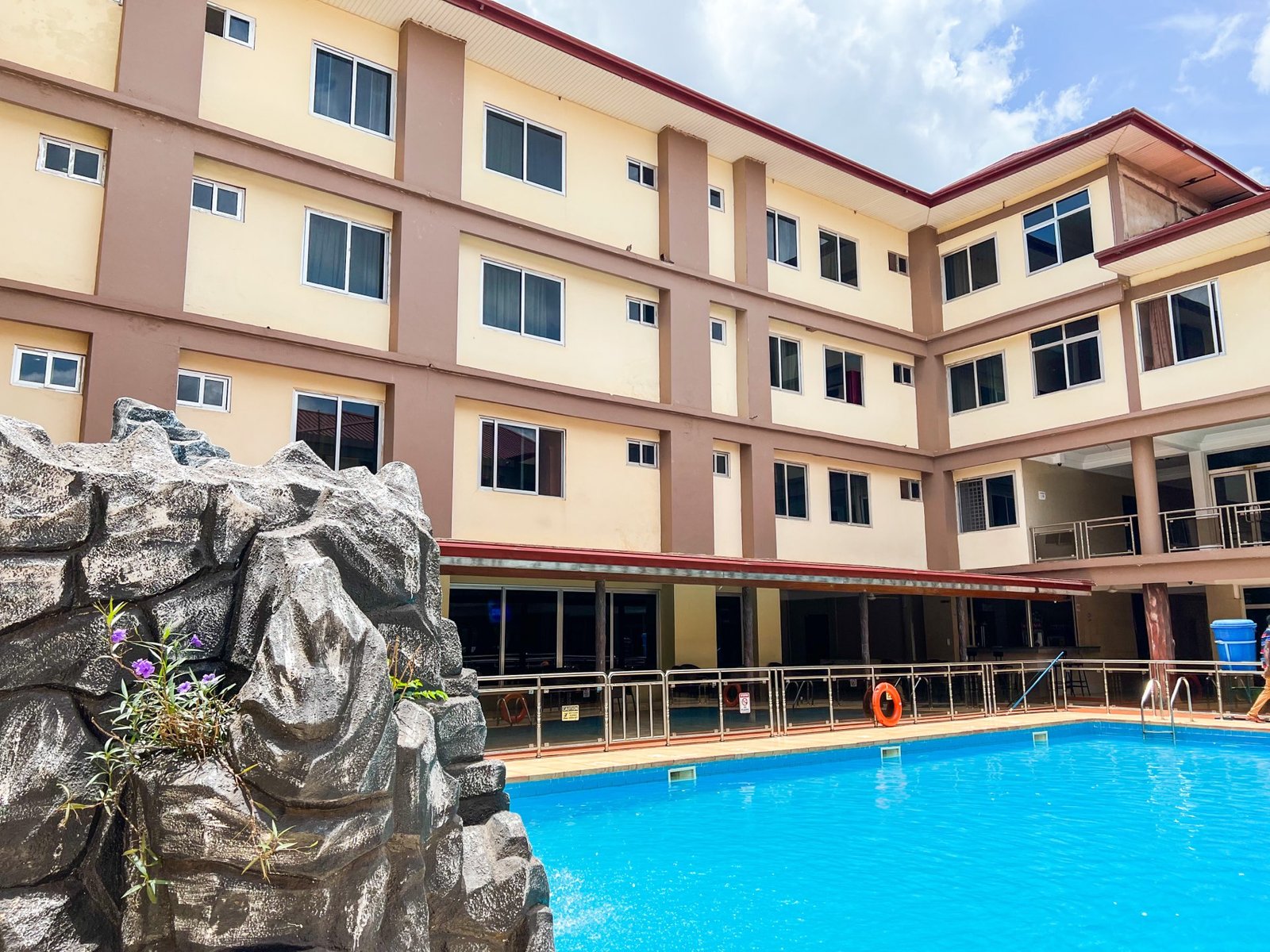 MODERN CITY Hotel